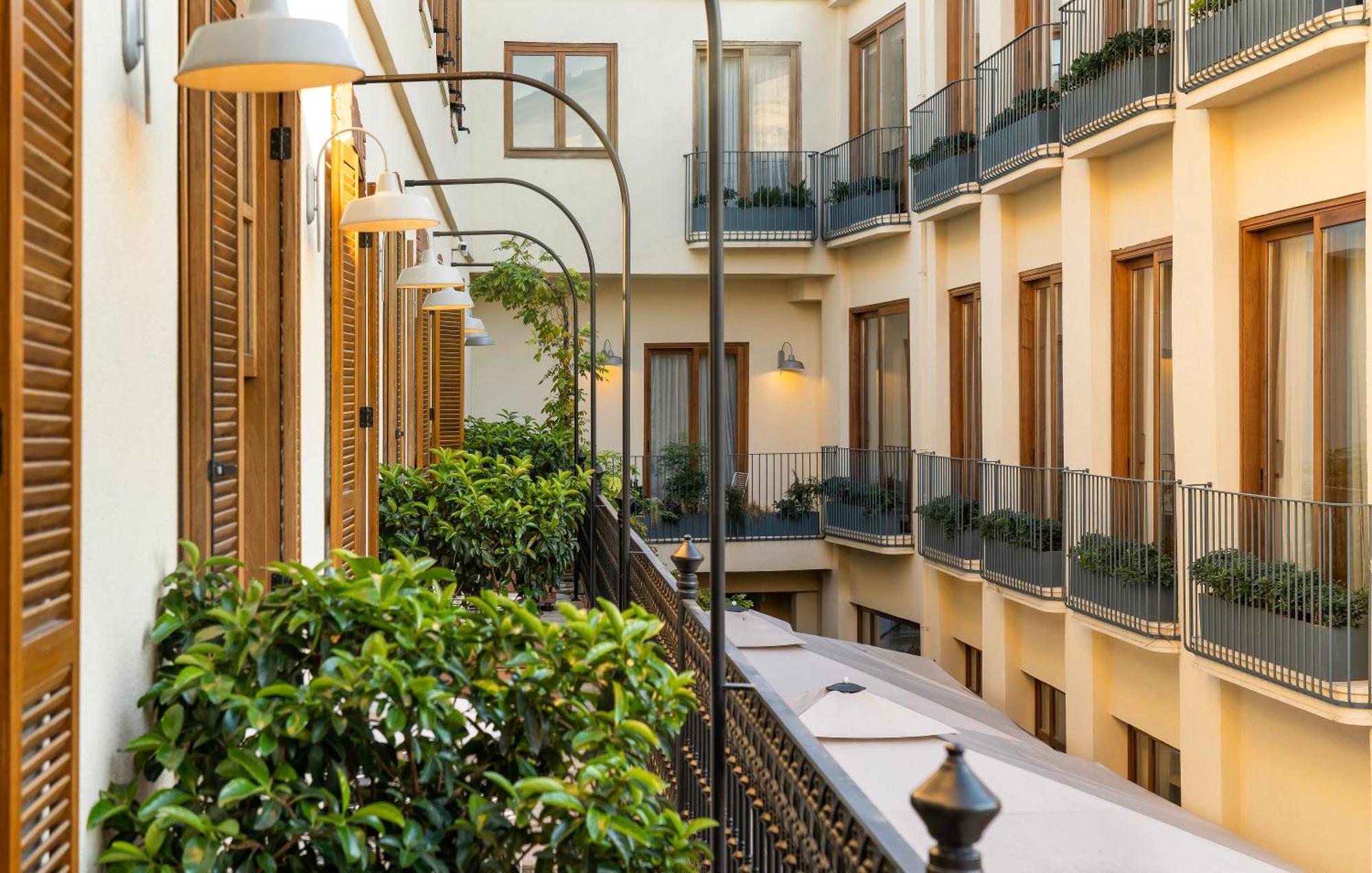 Ecole St. Pierre Hotel Istanbul Exteriör bild
