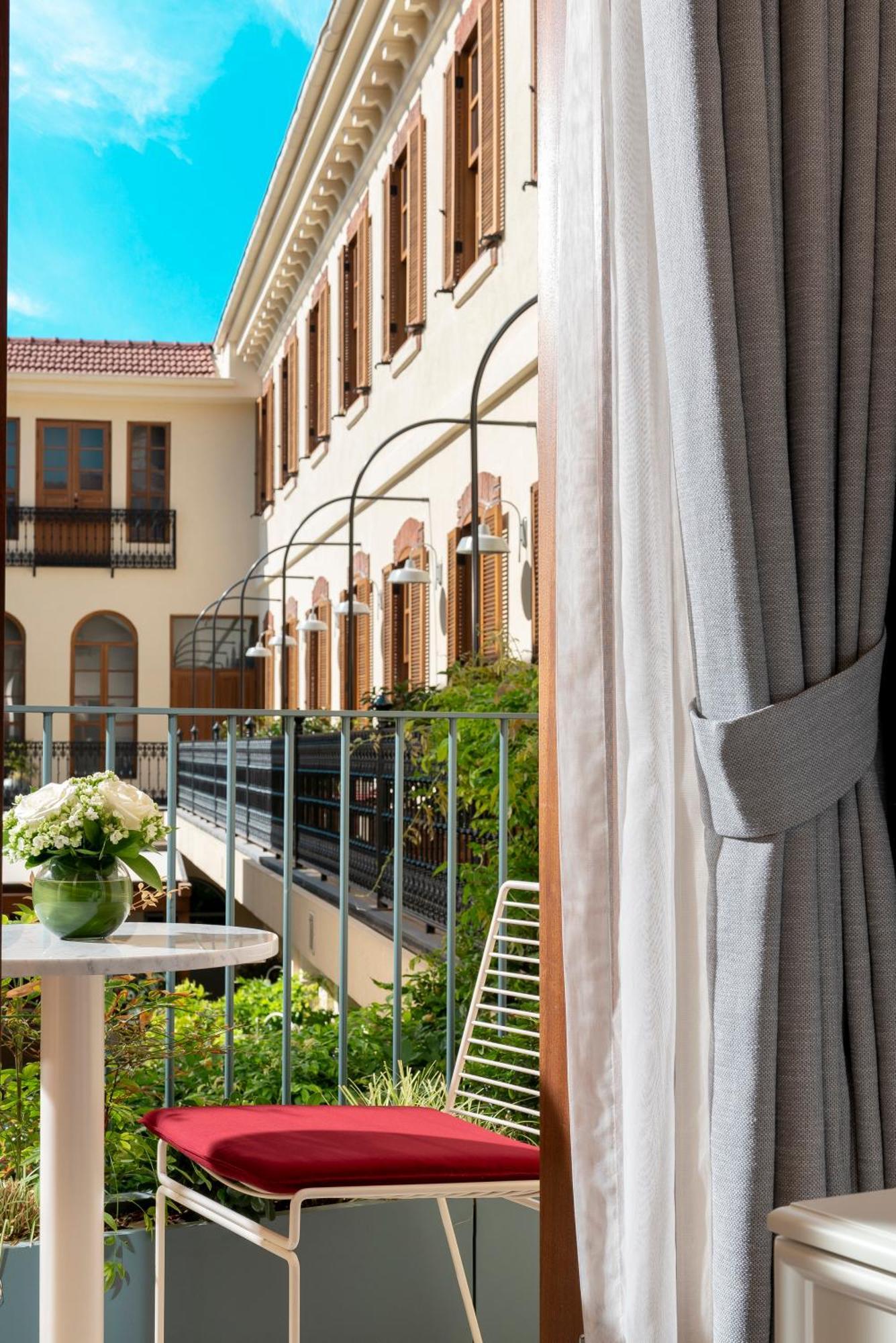 Ecole St. Pierre Hotel Istanbul Exteriör bild